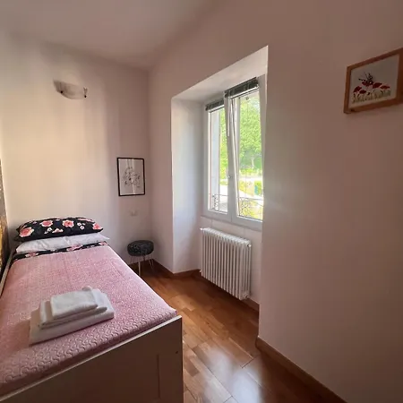 Casa Yuliya With View! Appartement Regoledo