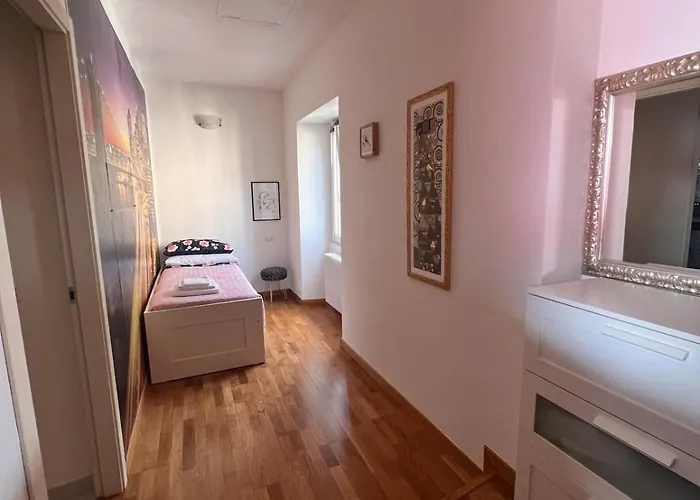 Casa Yuliya With View! Regoledo